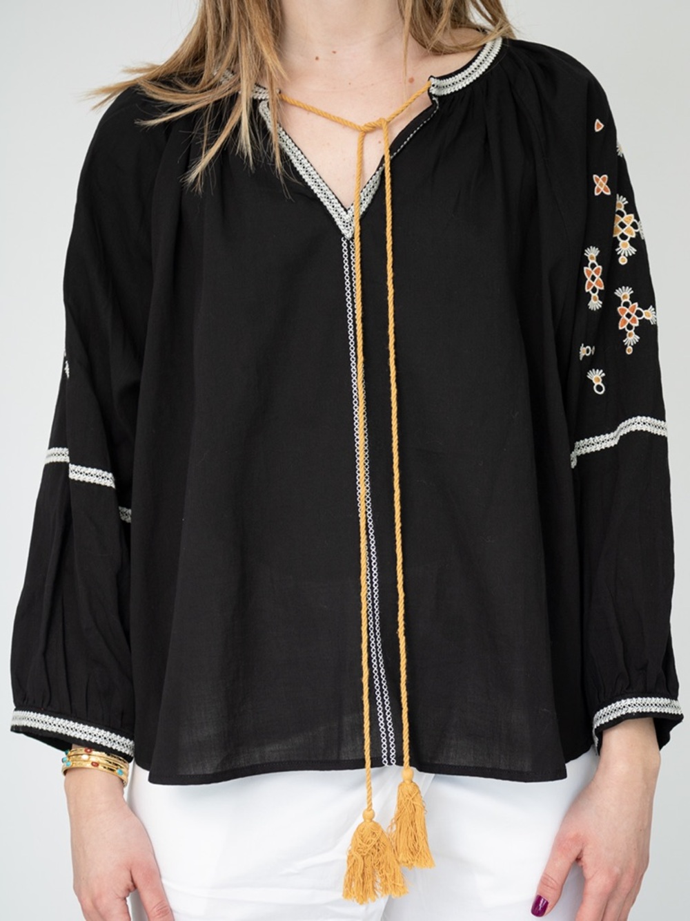 See U Soon Embroidery Blouse with front tie Size Large - perfect condition